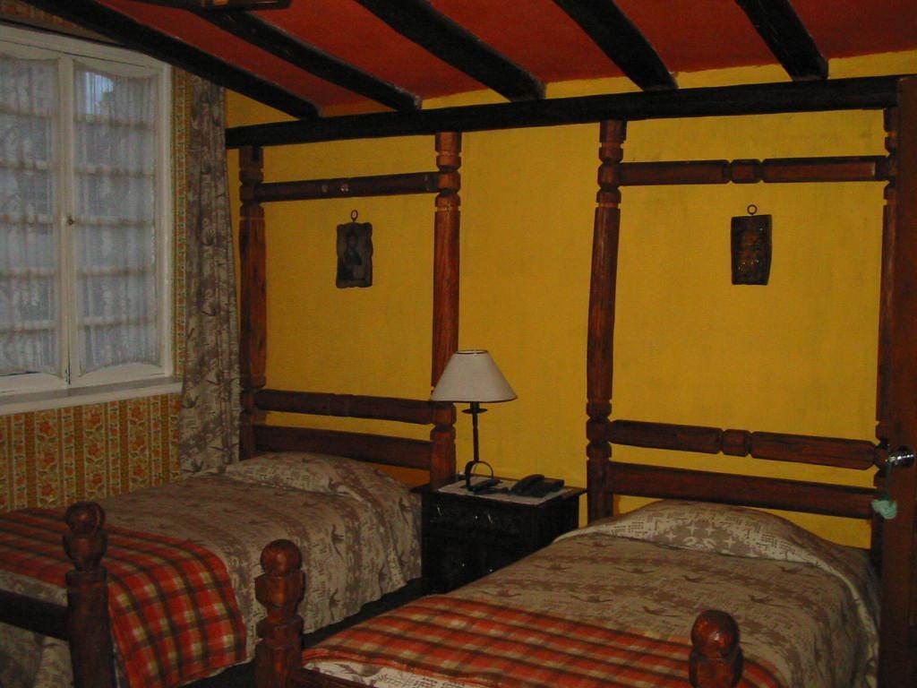 Hotel Los Alpes Quito Zewnętrze zdjęcie